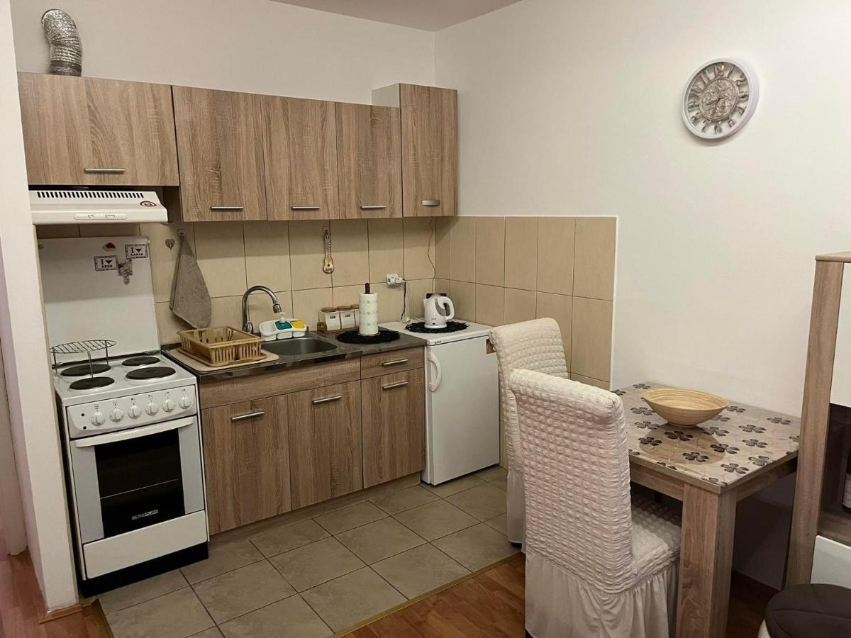 Apartman Bondi 2 클라도보 외부 사진