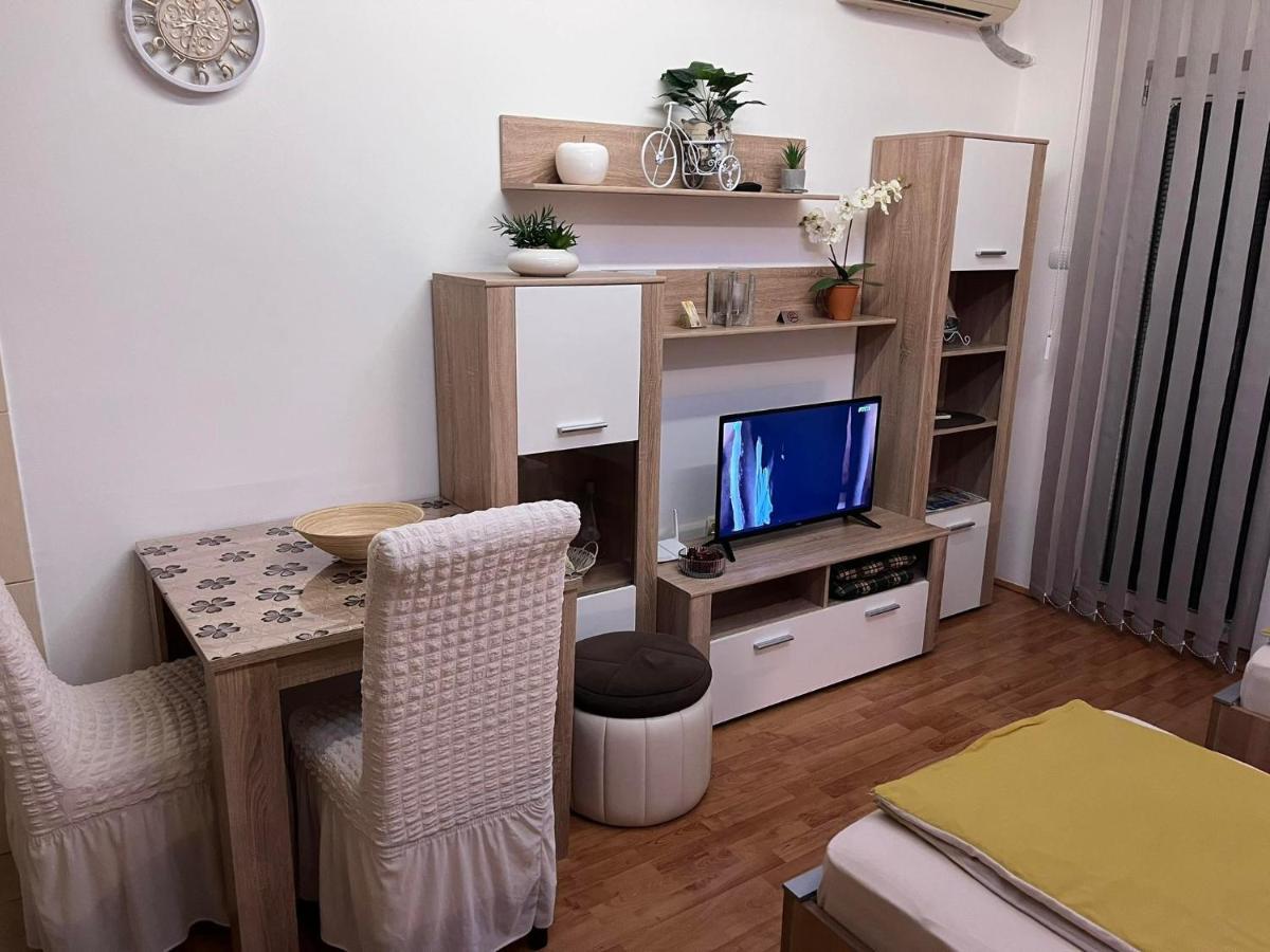 Apartman Bondi 2 클라도보 외부 사진